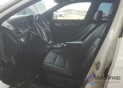 2011 Mercedes-Benz C 300 from USA, damaged, VIN WDDGF5EB2BA507943